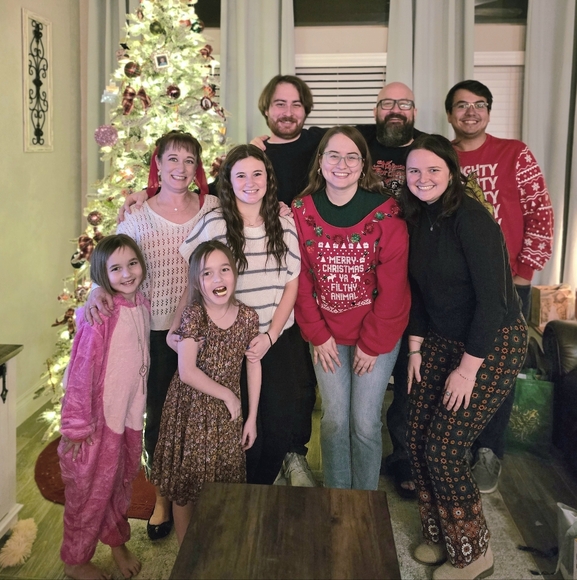 Meet your Posher, Rayanne - Picture 2 of 4